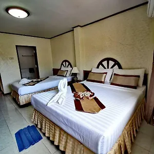 Otel Natacha, Phi Phi Adaları