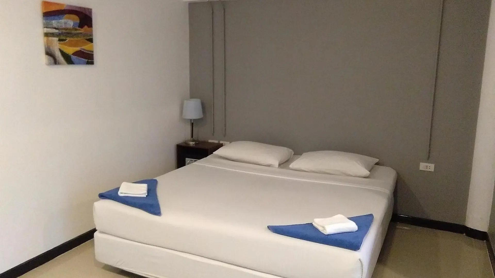 Phi Phi Inn